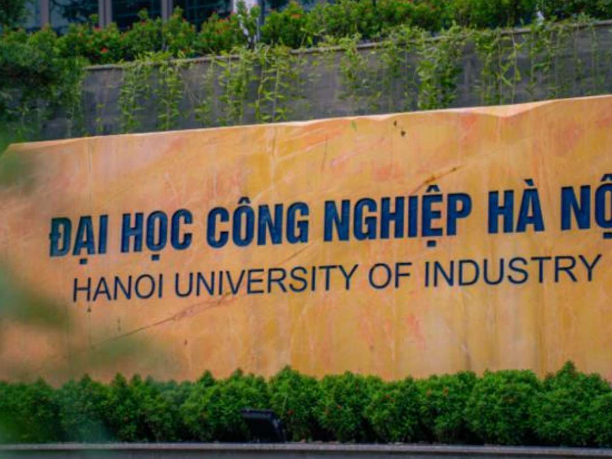 [dantri] Hàng loạt trường top và sư phạm bất ngờ tuyển bổ sung hàng trăm chỉ tiêu