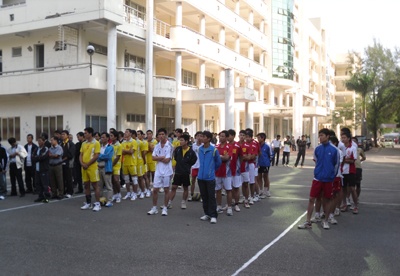 Đội tuyển bóng chuyền trường Đại học Công nghiệp Hà Nội tham dự giải Cup bóng chuyền Đại học Giao thông vận tải