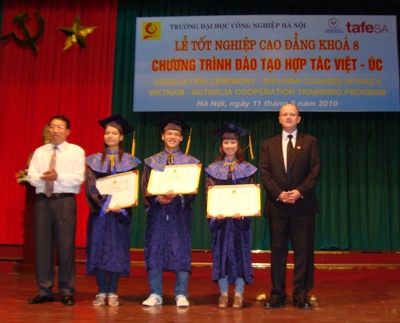 Lễ tốt nghiệp Cao đẳng khóa 8 Chương trình đào tạo hợp tác quốc tế Việt Nam-Australia