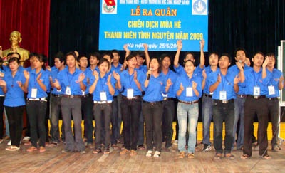 Ra quân chiến dịch mùa hè thanh niên tình nguyện 2009