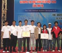 Sinh viên trường Đại học Công nghiệp Hà Nội tham dự cuộc thi olympic tin học Việt Nam 2007