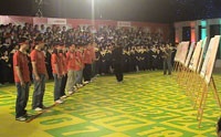 Sinh viên trường Đại học Công nghiệp Hà Nội khám phá “Rung chuông vàng”