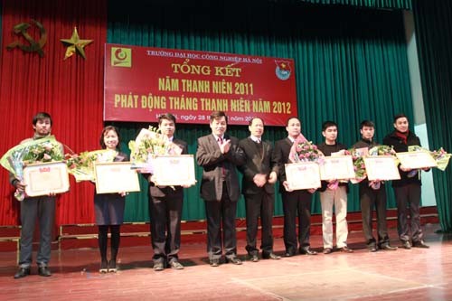 Lễ tổng kết năm thanh niên 2011 và phát động tháng thanh niên 2012