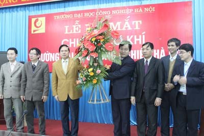 Lễ ra mắt Chi hội Cơ khí Trường Đại học Công nghiệp Hà Nội