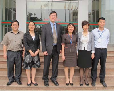 Phó Viện trưởng Học viện quốc tế - Đại học Công nghiệp Bắc Kinh (Trung Quốc) đến thăm và làm việc với trường