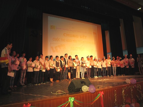 Chung kết và trao giải cuộc thi “HSSV yêu thích Tiếng Anh – Let’s go 2012”