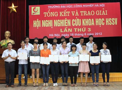 Tổng kết và trao giải sinh viên NCKH lần thứ 3