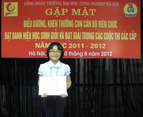 Tổ chức gặp mặt biểu dương, khen thưởng con cán bộ - viên chức trường Đại học Công nghiệp Hà Nội