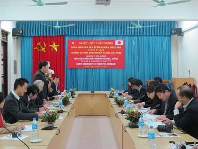 A group of teachers from Fukushima province - Japan paid a visit to Hanoi University of Industry (HaUI)