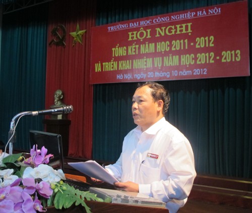 Hội nghị tổng kết năm học 2011-2012 và triển khai nhiệm vụ năm học 2012-2013