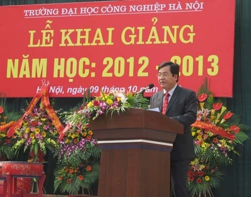 Hanoi University of Industry (HaUI) held the Opening Ceremony of the new academic year 2012 - 2013