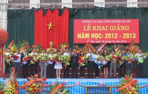 Hanoi University of Industry (HaUI) held the Opening Ceremony of the new academic year 2012 - 2013