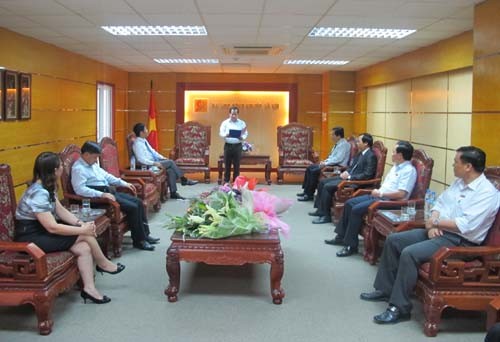 Trao quyết định bổ nhiệm Phó Hiệu trưởng trường Đại học Công nghiệp Hà Nội