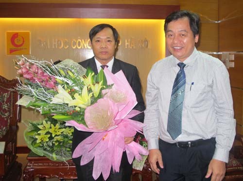 Trao quyết định bổ nhiệm Phó Hiệu trưởng trường Đại học Công nghiệp Hà Nội