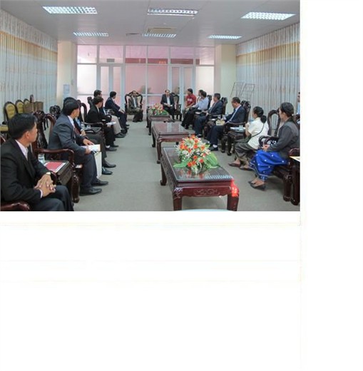 Luang Prabang delegation visited and worked with the university