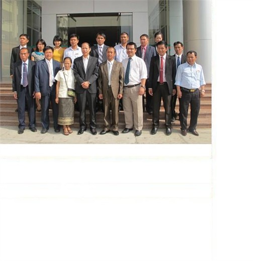 Luang Prabang delegation visited and worked with the university