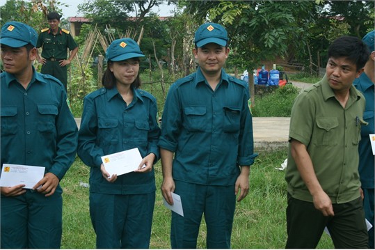 Tập huấn Dân quân tự vệ 2012