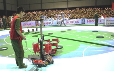 Communication Training Officers School hosts Robocon 2013