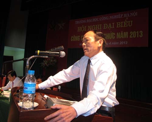 Hội nghị đại biểu cán bộ viên chức trường Đại học Công nghiệp Hà Nội năm 2013