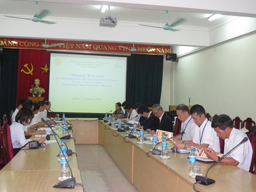 JICA Yokohama and JICA Global Plaza project delegation visited and worked with Hanoi University of Industry (HaUI)