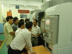 5 HaUI Members Participated in the Advanced Machining Center Training in Japan