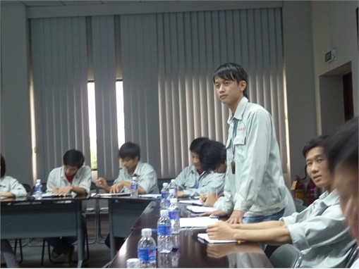 Hoạt động thăm quan doanh nghiệp cho sinh viên