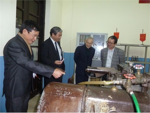 Các doanh nghiệp đến thăm Trường và Dự án