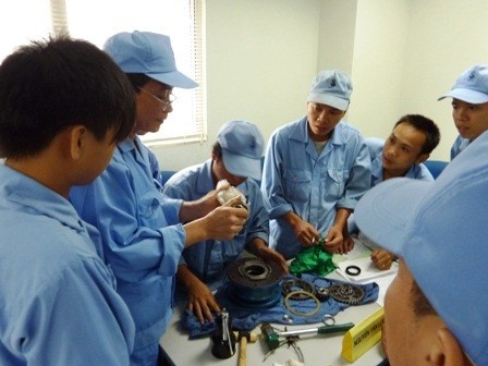 ĐHCNHN tổ chức khóa đào tạo về Bảo dưỡng máy cơ bản cho Công Ty Showa Denko Rare-earth Việt Nam