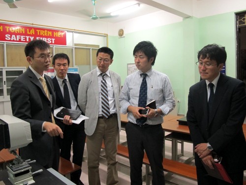 Đoàn công tác ODA đến thăm và làm việc với trường