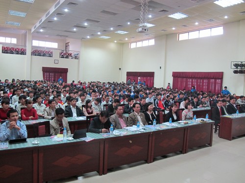 Tọa đàm “Sinh viên Đại học Công nghiệp Hà Nội tin dùng hàng Việt”