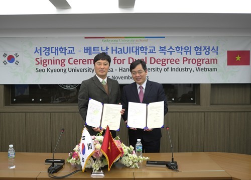 Rector of Hanoi University of Industry visited South Korea