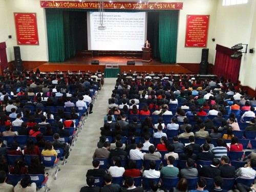 Hội nghị bỏ phiếu giới thiệu các nhà giáo đề nghị xét tặng danh hiệu NGND, NGƯT năm 2014