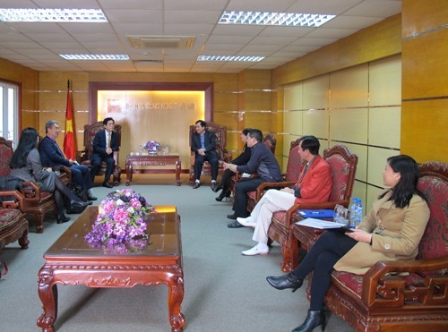 Vice Rector of Seo Kyeong University visited and worked with Hanoi University of Industry
