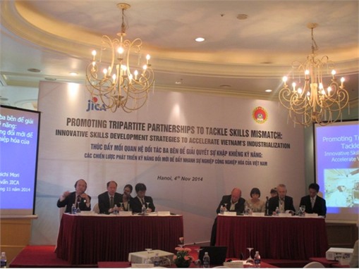 Trường Đại học Công nghiệp Hà nội tham gia hội thảo `Thúc đẩy mối quan hệ hợp tác ba bên để giải quyết vấn đề khập khiễng kỹ năng`