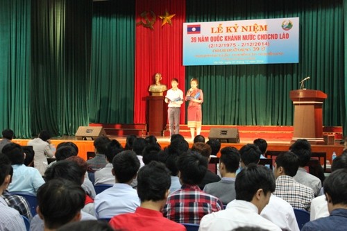 Kỷ niệm 39 năm Quốc khánh nước CHDCND Lào