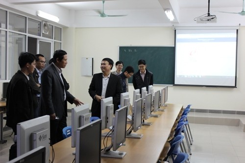 Trường Cao đẳng Sư phạm Trung ương thăm và tìm hiểu về hệ thống quản lý đại học điện tử - QMC _ E.Uni ®