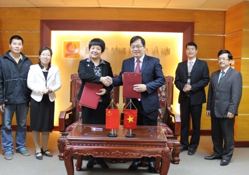 Signing ceremony of agreement on training cooperation and educational exchange between HaUI and Beijing University of Industry