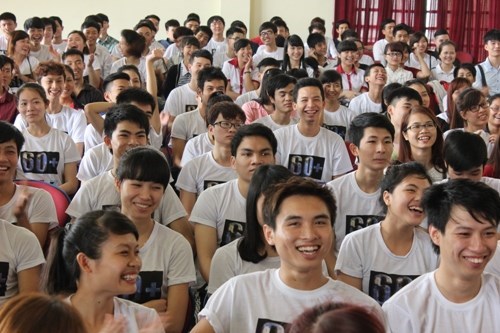 HaUI Takes Part in “Earth Hour 2015” Campaign.