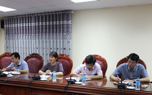 Rector of Vientiane-Hanoi Friendship Vocational College Visits HaUI