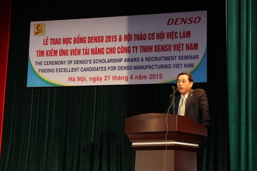 35 học sinh, sinh viên Nhà trường nhận học bổng Denso Việt Nam