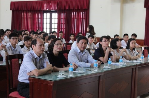 2015 Course on Job seeking skills and Nitori international scholarship award