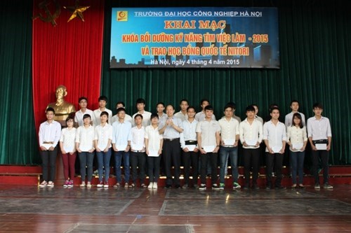 2015 Course on Job seeking skills and Nitori international scholarship award