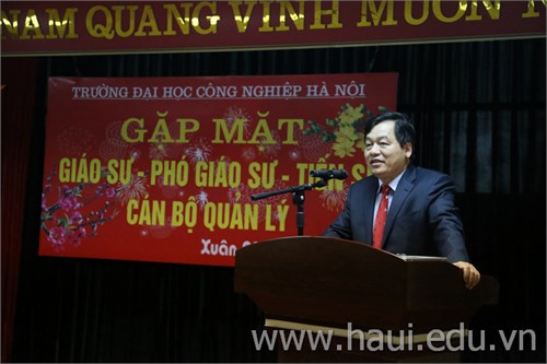 Thứ trưởng Trần Tuấn Anh thăm và chúc tết trường Đại học Công nghiệp Hà Nội