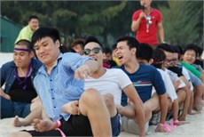 Dã ngoại Vân Đôn, những cảm xúc tuyệt đẹp của cuộc đời làm sinh viên York St John