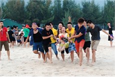 Dã ngoại Vân Đôn, những cảm xúc tuyệt đẹp của cuộc đời làm sinh viên York St John