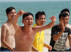 Dã ngoại Vân Đôn, những cảm xúc tuyệt đẹp của cuộc đời làm sinh viên York St John