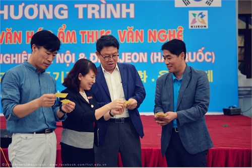 Giao lưu giữa HS-SV HaUI và KIJEON