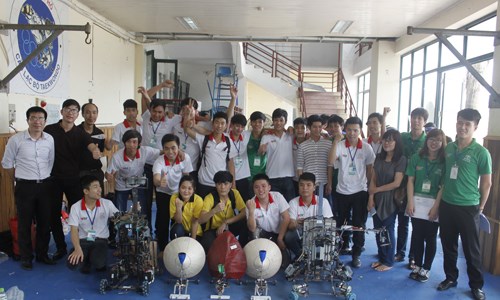 Robocon Việt Nam 2016: Trường Đại học Công nghiệp Hà Nội có 05 đội vào vòng chung kết toàn quốc