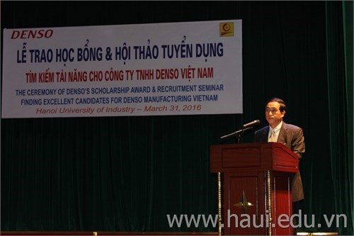 Scholarships Awards Ceremony and Seminar on Employment Opportunities held by DENSO Vietnam Co.,