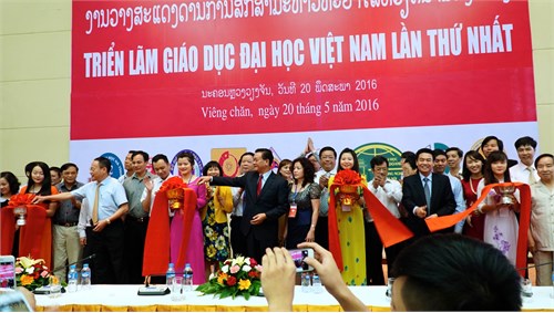 Triển lãm giáo dục đại học Việt Nam lần thứ nhất tại Lào